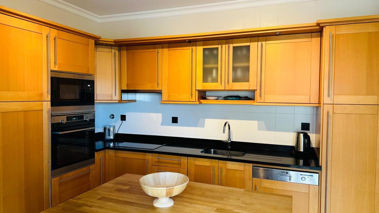 Amazing 2 Bedroom Apartment Near Beach With Pool Lagos Exterior foto